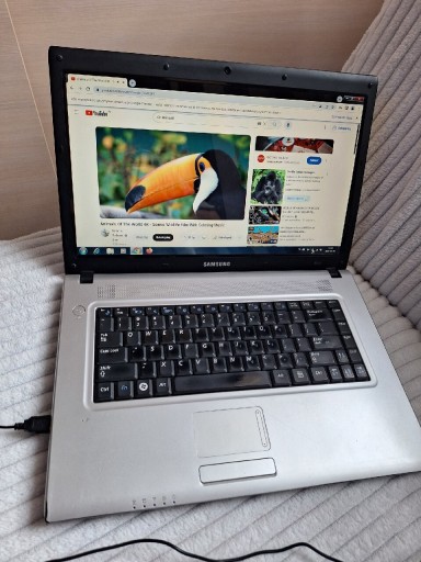 Zdjęcie oferty: Laptop Samsung R519