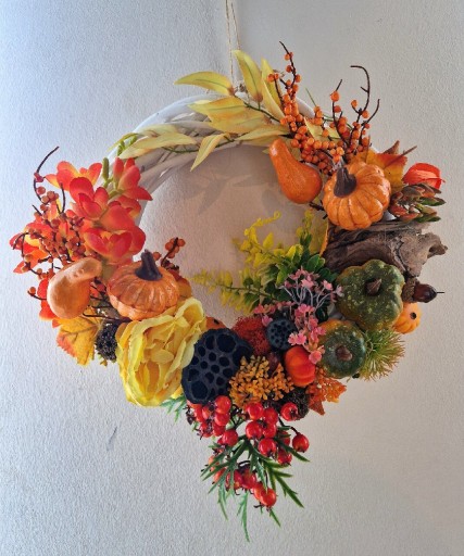 Zdjęcie oferty: Wianek jesienny na drzwi, kompozycja kwiatowa