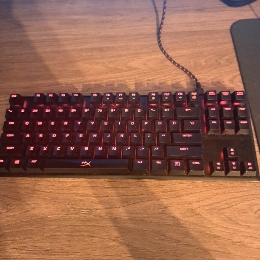 Zdjęcie oferty: Klawiatura HyperX alloy FPS Pro chery blue