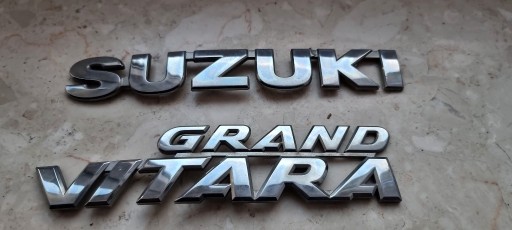 Zdjęcie oferty: Suzuki grand Vitara napis na klapę tylną emblemat