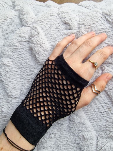 Zdjęcie oferty: Czarne rękawiczki bez palców alternatywka y2k 