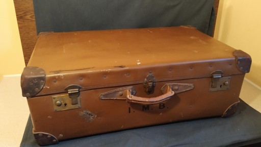 Zdjęcie oferty: vintage - walizka w dobrym stanie, zamki sygnowane