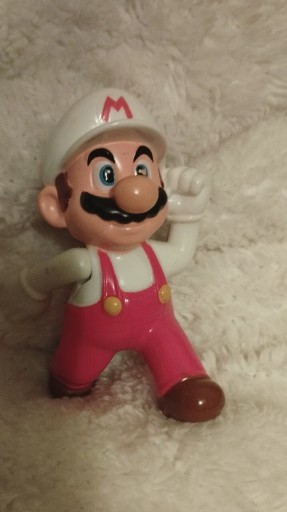 Zdjęcie oferty: Figurka Super Mario 7.5 cm.