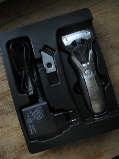 Zdjęcie oferty: Panasonic ES-RT67 golarka 3 ostrza trymer na morko/sucho obrotowa głowica