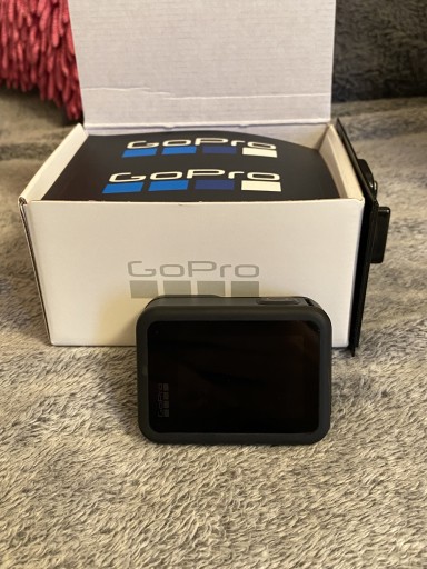 Zdjęcie oferty: GoPro Hero 8 + 2 baterie, ładowarka, statyw