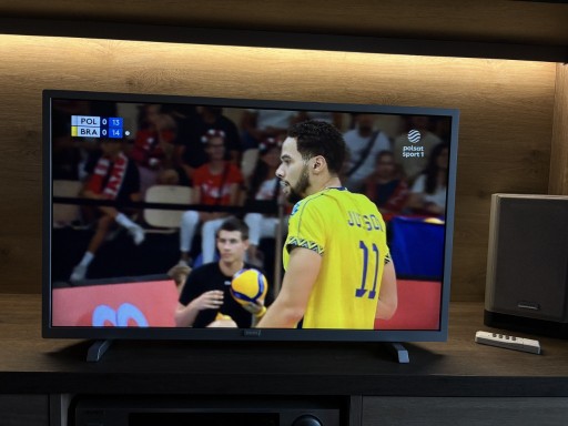 Zdjęcie oferty: Używany w bardzo dobrym stanie Telewizor Philips 32PFS5823