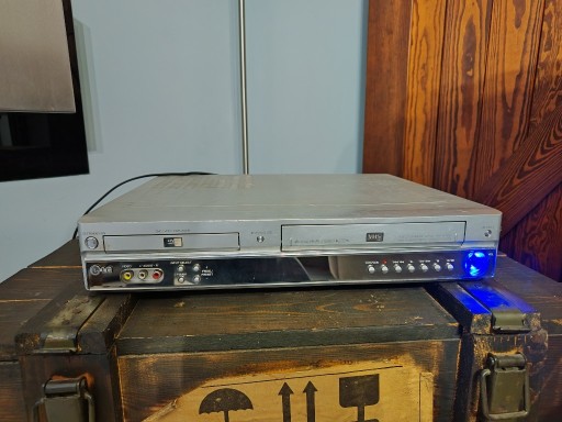 Zdjęcie oferty: Magnetowid i DVD Combo LG LH CX247P