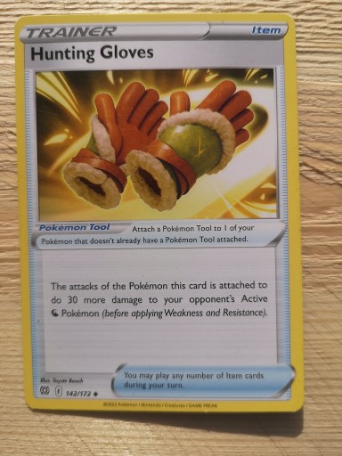 Zdjęcie oferty: Karty pokemon Trener Hunting Gloves 142/172