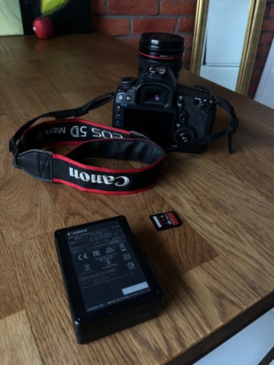 Zdjęcie oferty: Canon 5D III Mark + 24-105 Less + 50mm 1.8 