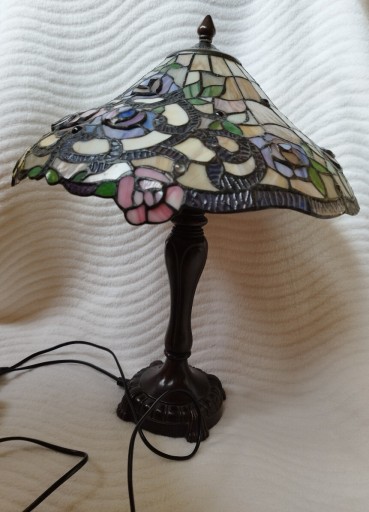 Zdjęcie oferty: Lampka lampa stołowa stojąca Tiffany witrażowa róż