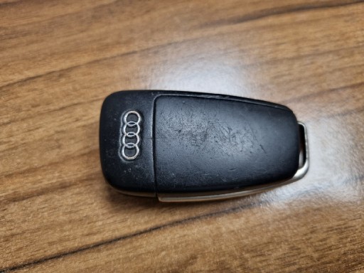 Zdjęcie oferty: Kluczyk audi A6 4F0837220T 433MHz