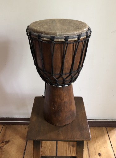 Zdjęcie oferty: Djembe ręcznie robione drewno skóra 45cm małe