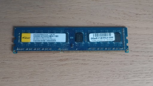 Zdjęcie oferty: Pamięć RAM DDR3 2GB