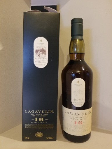 Zdjęcie oferty: Lagavulin 16 whisky islay 0,7