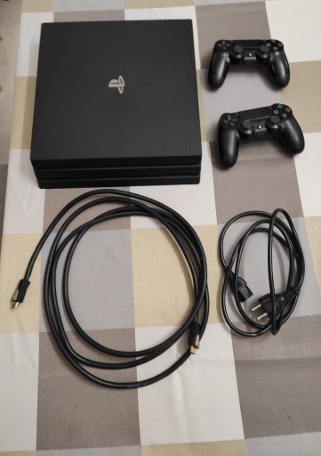 Zdjęcie oferty: Sony PS4 PRO 1TB SSD