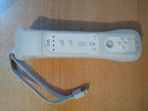 Zdjęcie oferty: Nintendo Wii Remote Control + adapter