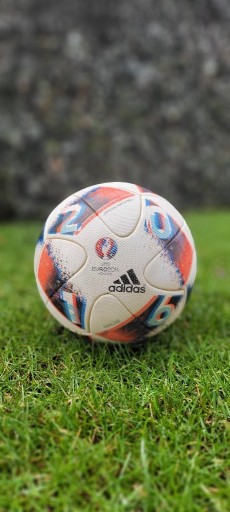 Zdjęcie oferty: Piłka meczowa Adidas OMB Fracas 2016 Match Ball