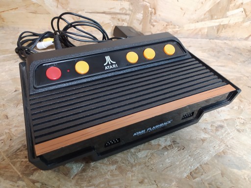 Zdjęcie oferty: KONSOLA ATARI FLASHBACK 8 