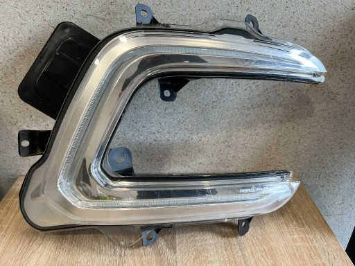 Zdjęcie oferty: RENAULT CAPTUR LIFT LAMPA LED 266007846R