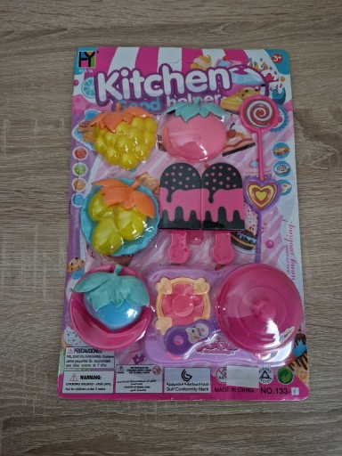 Zdjęcie oferty: Zabawka dla dziewczynki kuchnia patelnia talerze 