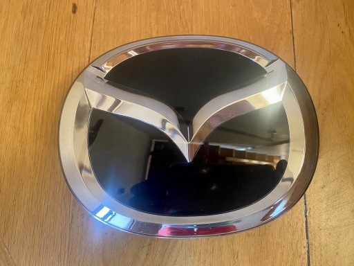 Zdjęcie oferty: Mazda CX60 znaczek logo emblemat