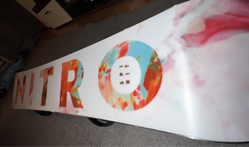 Zdjęcie oferty: Deska snowboardowa Nitro132 cm z wiązaniami Nitro
