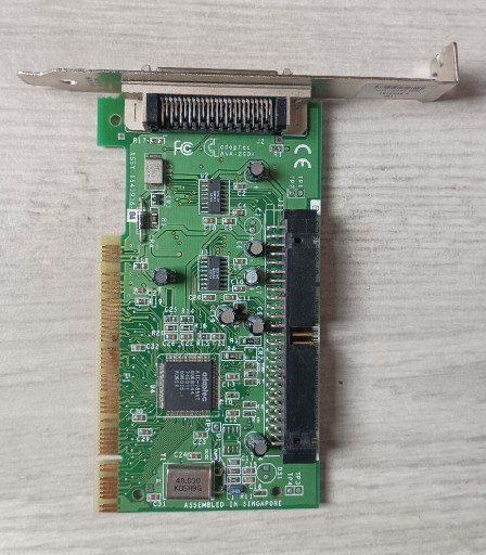 Zdjęcie oferty: Kontroler SCSI Adaptec AVA-2904 PCI