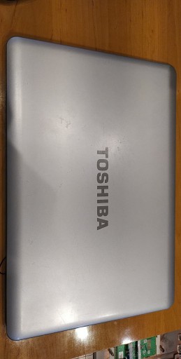 Zdjęcie oferty: Obudowa Klapa Matrycy  Toshiba Satellite L500-1FW