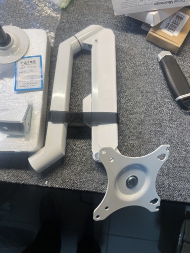 Zdjęcie oferty: Uchwyt biurkowy do monitora 17-32 cale max