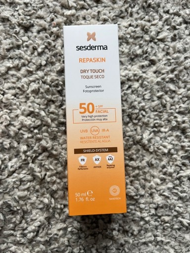 Zdjęcie oferty: Sesderma Repaskin Dry Touch SPF50
