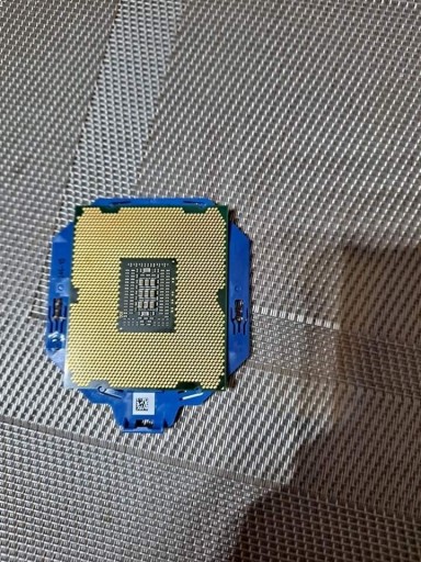Zdjęcie oferty: Procesor Intel Xeon E5-2650 2.00GHZ