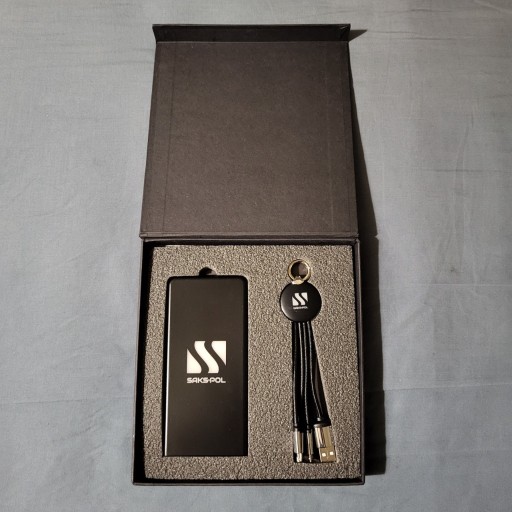 Zdjęcie oferty: Ozdobny prezentowy powerbank 4000 mAh multiport USB A C micro Lightning