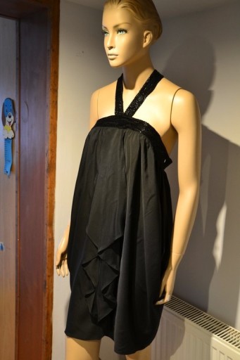 Zdjęcie oferty: Nowa Czarna sukienka cekiny 38/M
