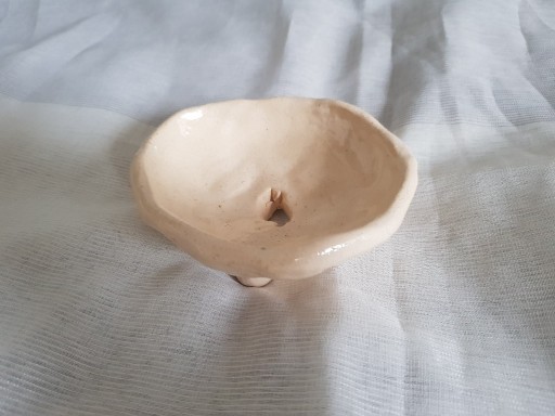 Zdjęcie oferty: Mydelniczka ceramiczna z gliny naturalna beżowa