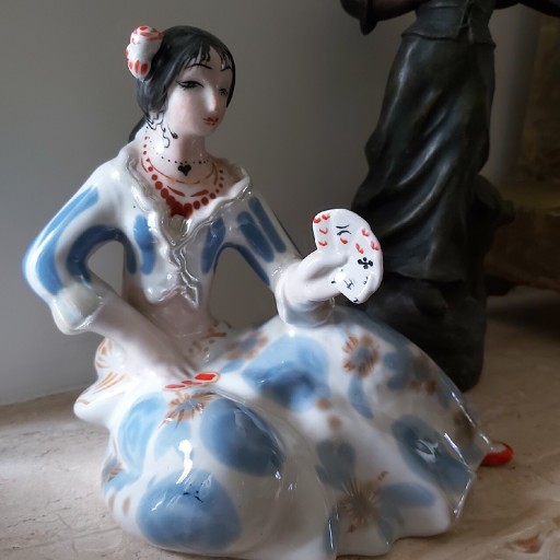 Zdjęcie oferty: Vintage-Figura porcelanowa ZHK Połonne-Łomosow