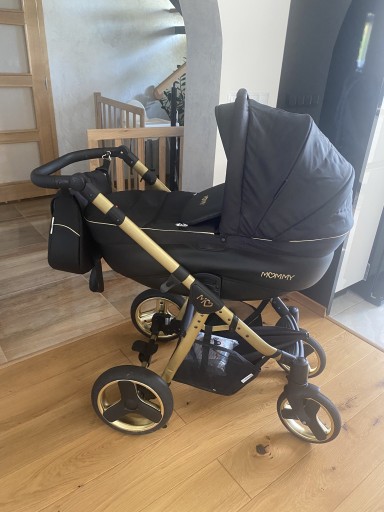 Zdjęcie oferty: Wózek Mommy babyactive czarno złoty gondola dodatk