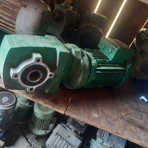 Zdjęcie oferty: Przekładnia kątowa 0.75kw167obr