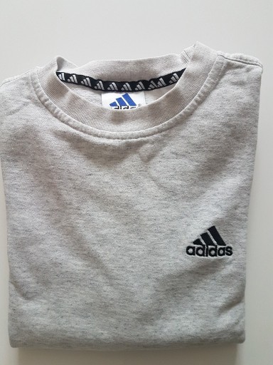 Zdjęcie oferty: Bluza Adidas szara przez głowę bez kapuzy  roz.152