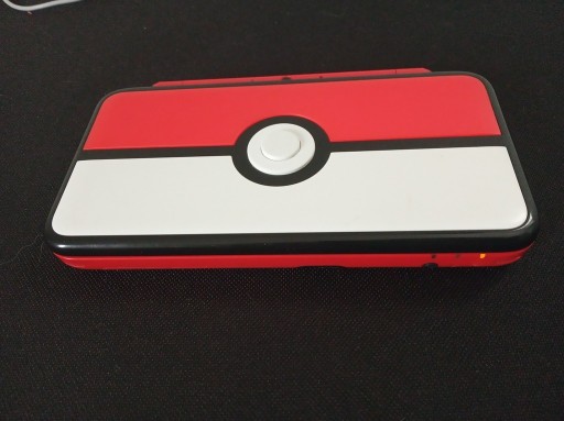 Zdjęcie oferty: Nintendo 2DSXL Pokeball Edit. +  Pokemon UltraSun