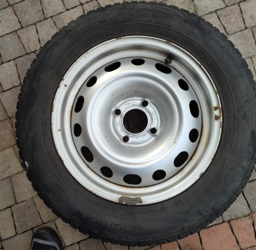 Zdjęcie oferty: Koła Opony Zimowe 195/65 15r WR D3 4 szt. Berlingo