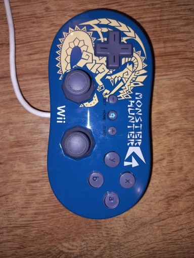 Zdjęcie oferty: Nintendo Wii classic pad Monster Hunter kontroler