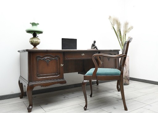 Zdjęcie oferty: Zabytkowe biurko z fotelem. Po renowacji. 