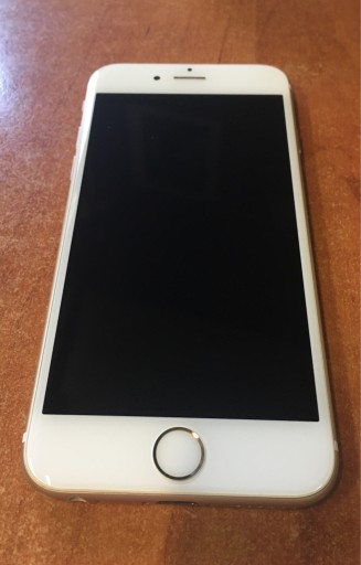 Zdjęcie oferty: Smartfon Apple iPhone 6s/64 GB złoty
