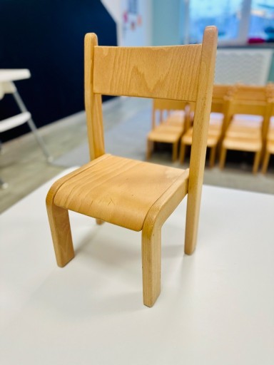 Zdjęcie oferty: Krzesełka drewniane do żłobka/przedszkola