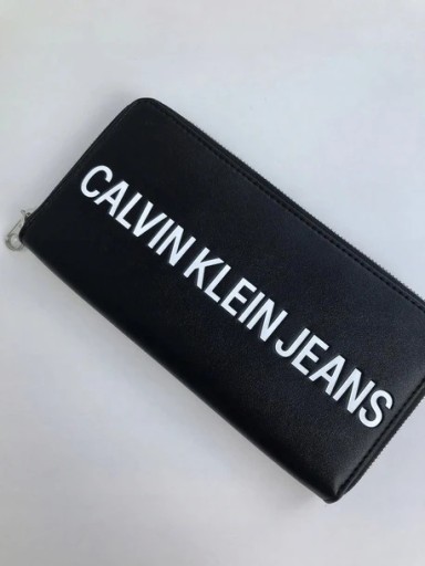 Zdjęcie oferty: PORTFEL DAMSKI Calvin Klein Jeans SCULPTED LOGO LA