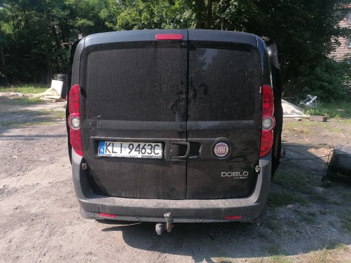 Zdjęcie oferty: Drzwi tylne lewe Fiat Doblo II Maxi Opel Combo D