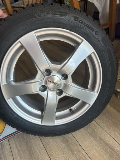 Zdjęcie oferty: Felgi Alu z oponami do VW Up GTI