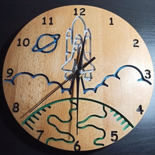 Zdjęcie oferty: zegar ścienny  z drewna bukowego 
