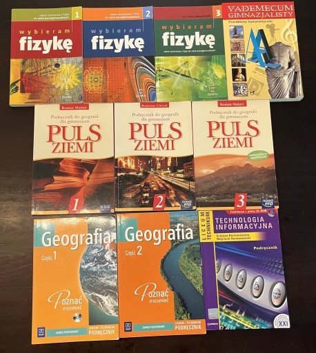 Zdjęcie oferty: Zestaw podręczników szkolnych - geografia, fizyka