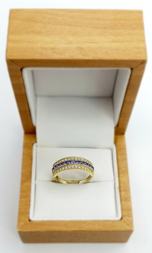 Zdjęcie oferty: Złoty pierścionek,białe fioletowe cyrkonie,585,r19